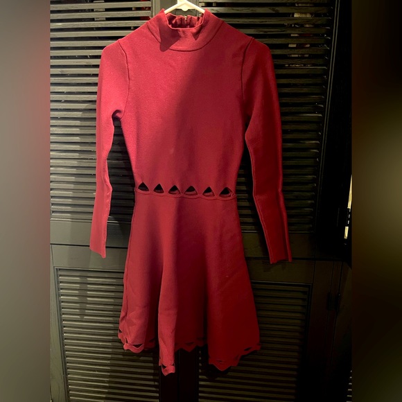 John & Jenn Knit Long Sleeve Burgundy Dress As Seen on Rent The Runway - Picture 6 of 7